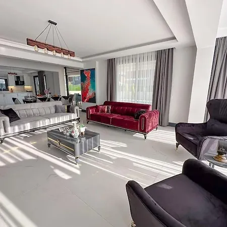8 Kisilik, Ozel Havuzlu, Luks - Awz 317 别墅 *
