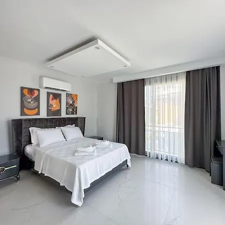 8 Kisilik, Ozel Havuzlu, Luks - Awz 317 Villa *